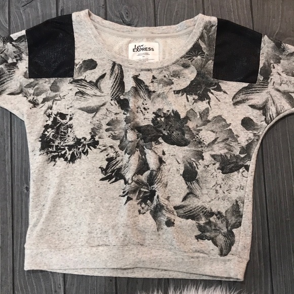 3/4 Sleeve Floral Print Cozy Embellished Sweater - Picture 5 of 8